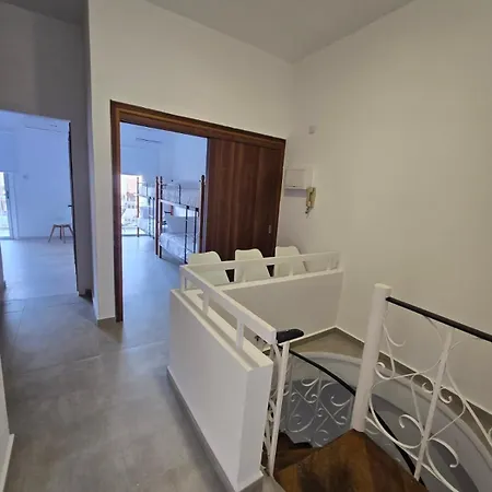 Casa de Férias Maestro Ermou House *